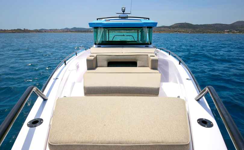 Photo Axopar 37 XC Cross Cabin (2023)