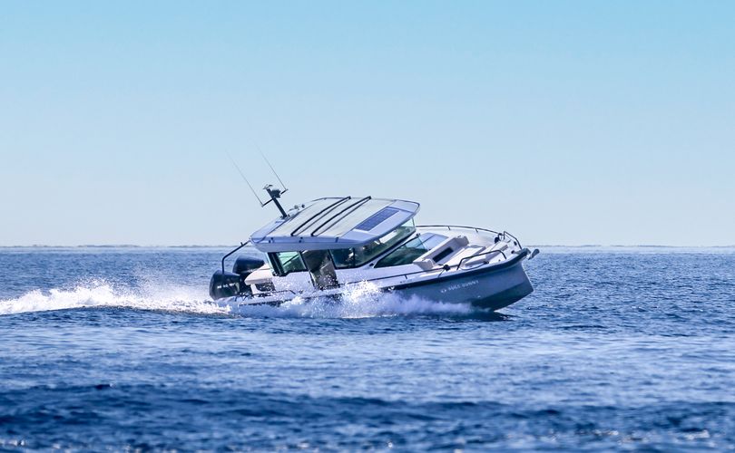 Axopar 37 XC Cross Cabin