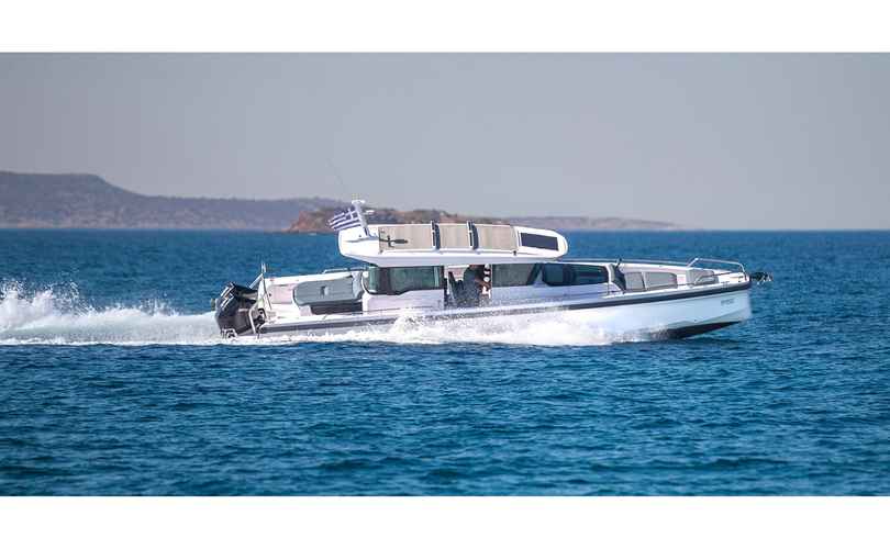 Photo Axopar 37 XC Cross Cabin