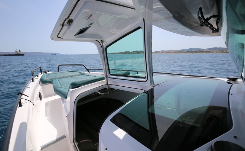 Photo Axopar 37 XC Cross Cabin (2022)