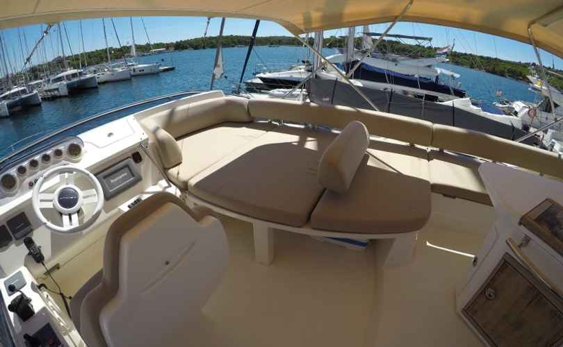 Azimut 47