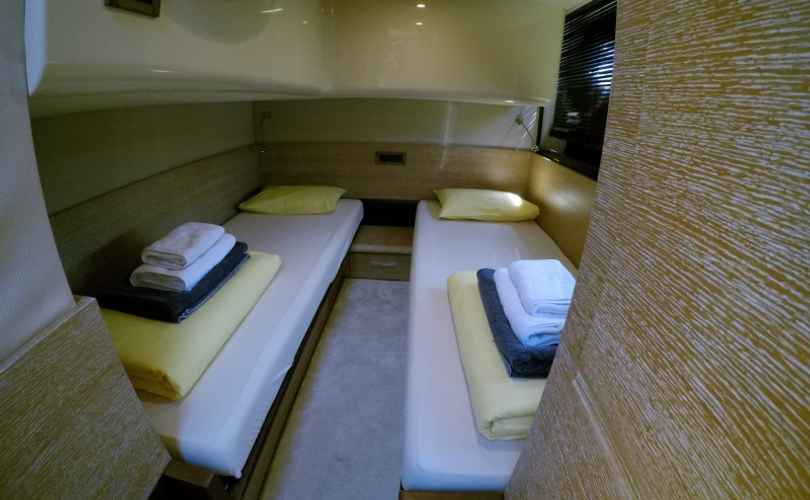 Azimut 47