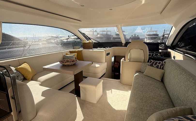 Azimut 53 Fly