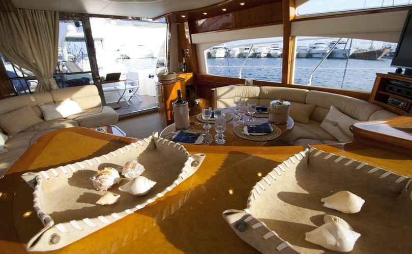 Photo Azimut 58 (2000)