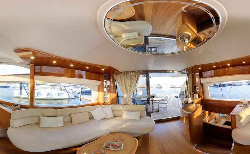 Photo Azimut 58 (2000)