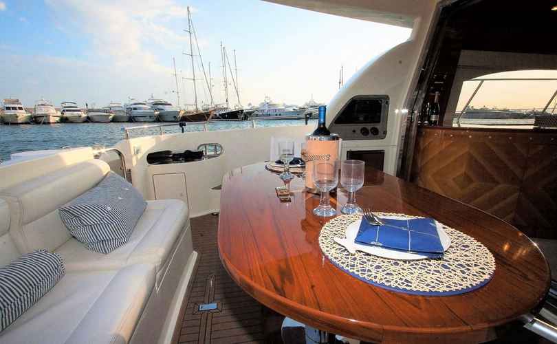 Photo Azimut 58 (2000)