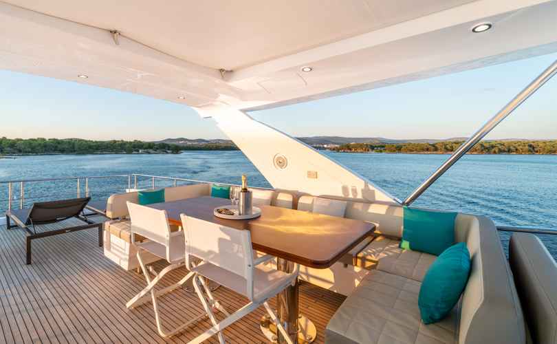 Photo Azimut 72 (2018)