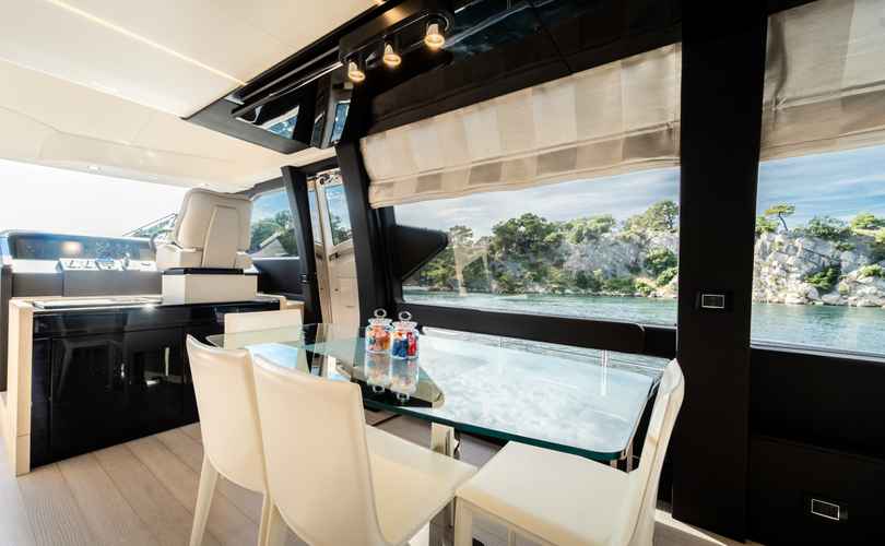 Photo Azimut 72 (2018)