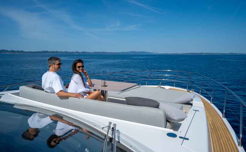 Photo Azimut 72 (2017)