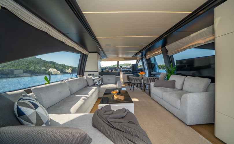 Photo Azimut 72 (2017)
