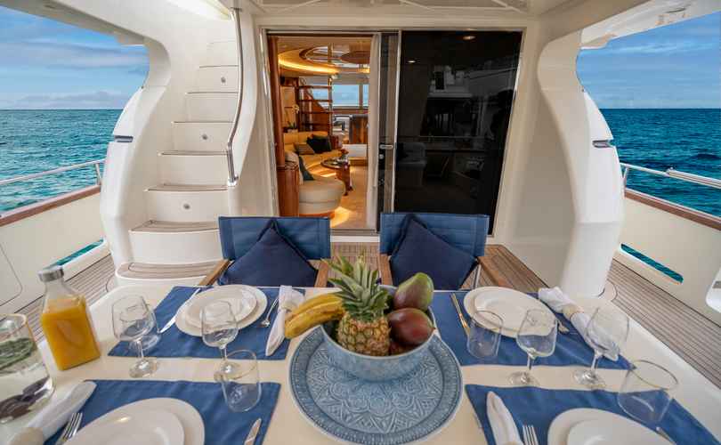 Photo Azimut 74 (2003)