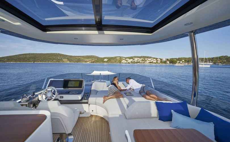 Photo Azimut 78 (2022)