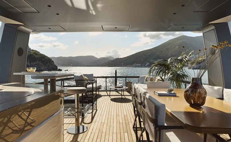 Photo azimut 82 F (2026)