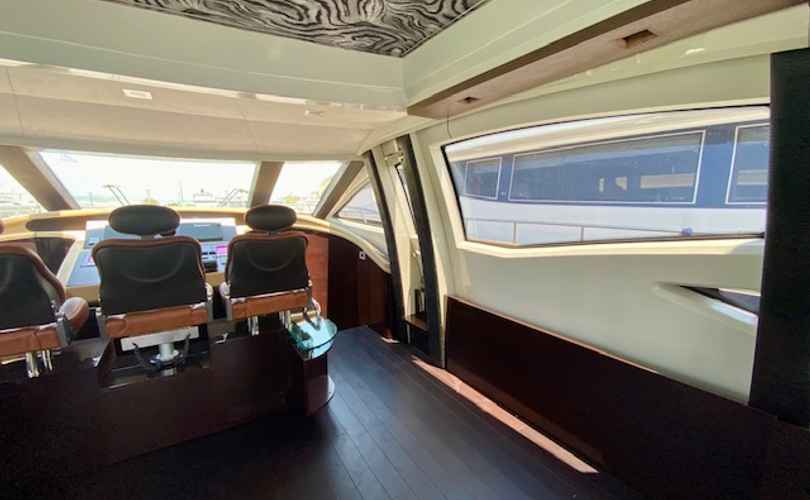 Photo Azimut 86S (2005)