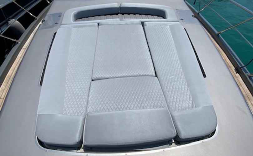 Photo Azimut 86S (2005)