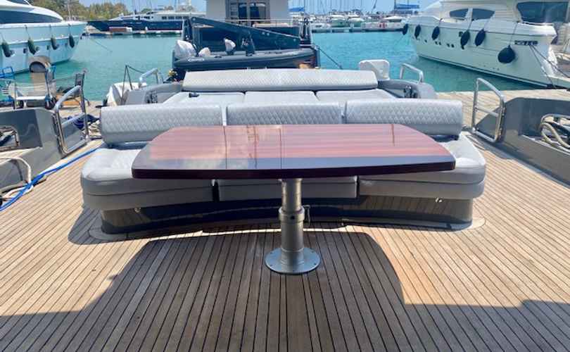 Photo Azimut 86S (2005)