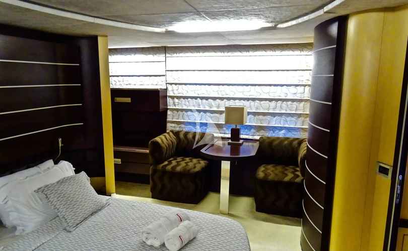 Photo Azimut 86S (2005)