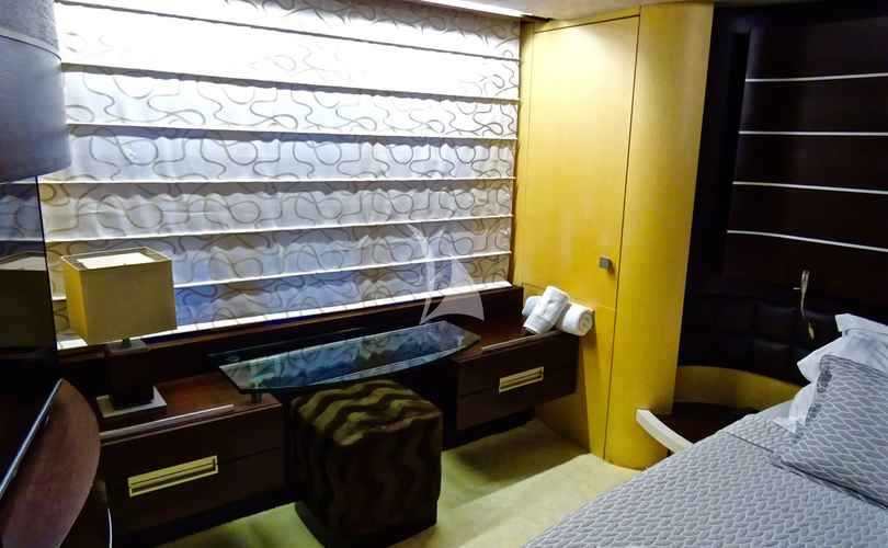 Photo Azimut 86S (2005)