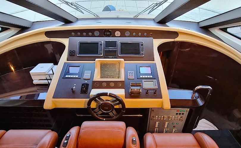 Photo Azimut 86S (2005)