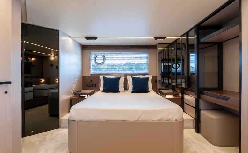 Photo Azimut S7 (2025)