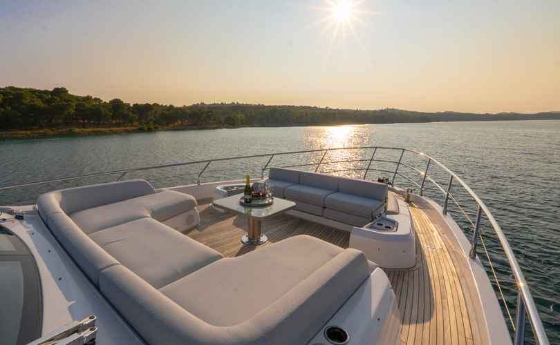 Photo Azimut S7 (2025)