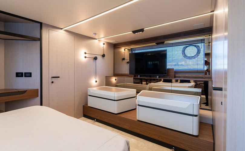 Photo Azimut S7 (2025)