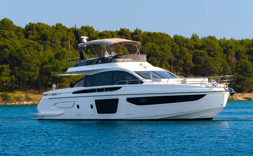 Photo Azimut S7 (2025)