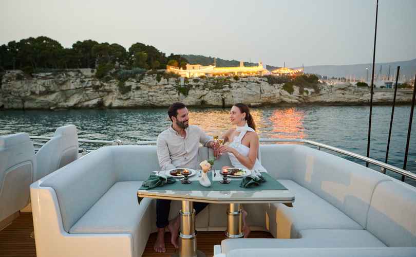 Photo Azimut S8 (2024)