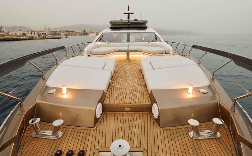 Photo Azimut S8 (2024)