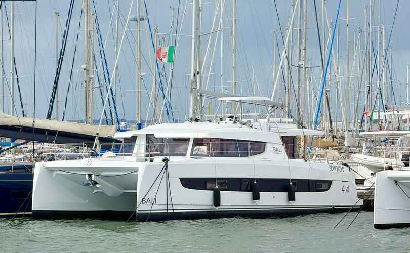 Photo Bali 4.4 (2024)