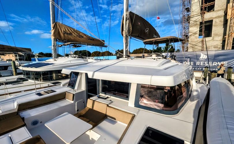 Photo Bali 4.4 (2023)