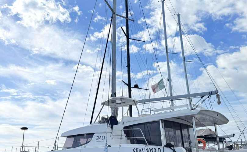 Photo Bali 4.4 (2024)