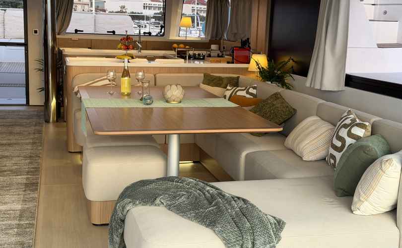 Photo Bali 5.8 (2025)