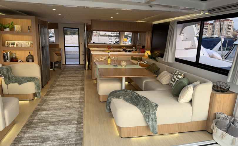 Photo Bali 5.8 (2025)