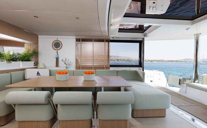 Photo Bali 5.8 (2025)