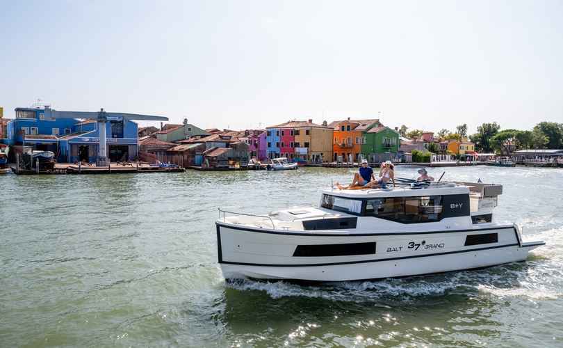 Photo Grand 37 (2025)