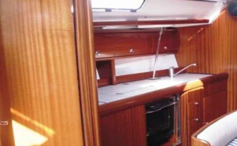 Bavaria 38