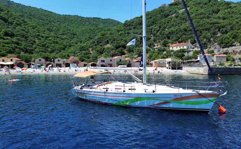 Bavaria 44