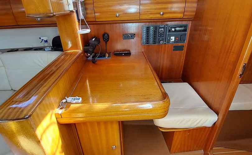 Bavaria 44