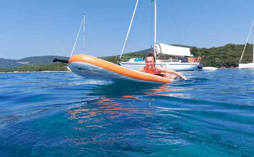 Bavaria 44