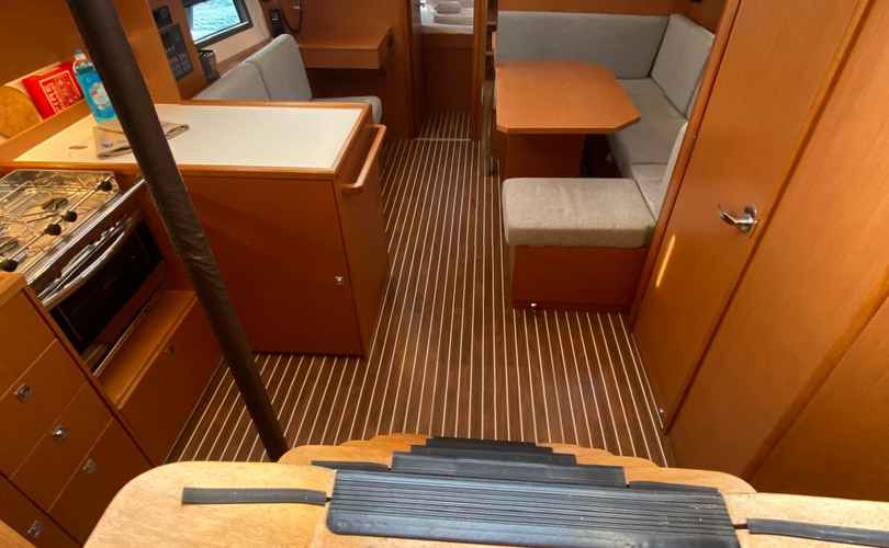 Bavaria C38