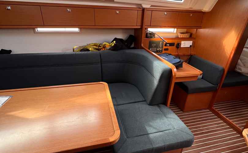 Bavaria C38