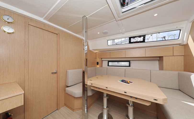 Photo Bavaria C42 (2024)