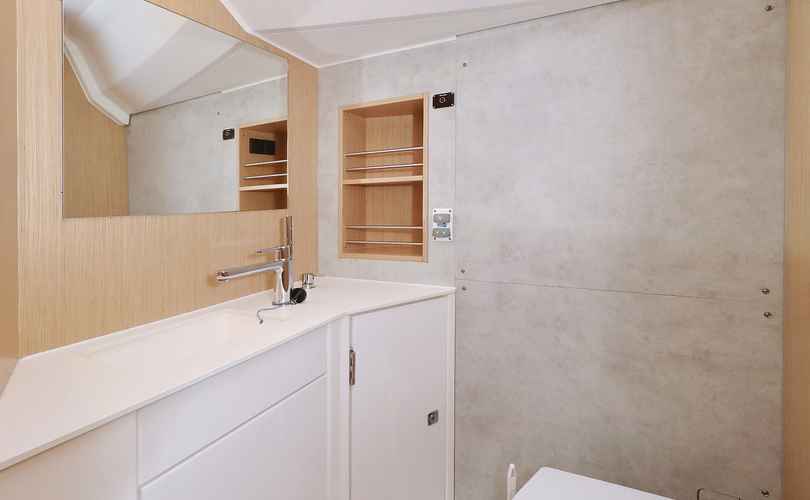 Photo Bavaria C42 (2024)