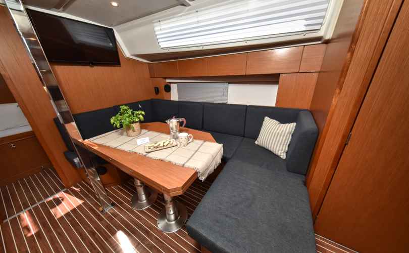 Bavaria C42