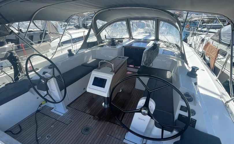 Photo Bavaria C42 (2025)