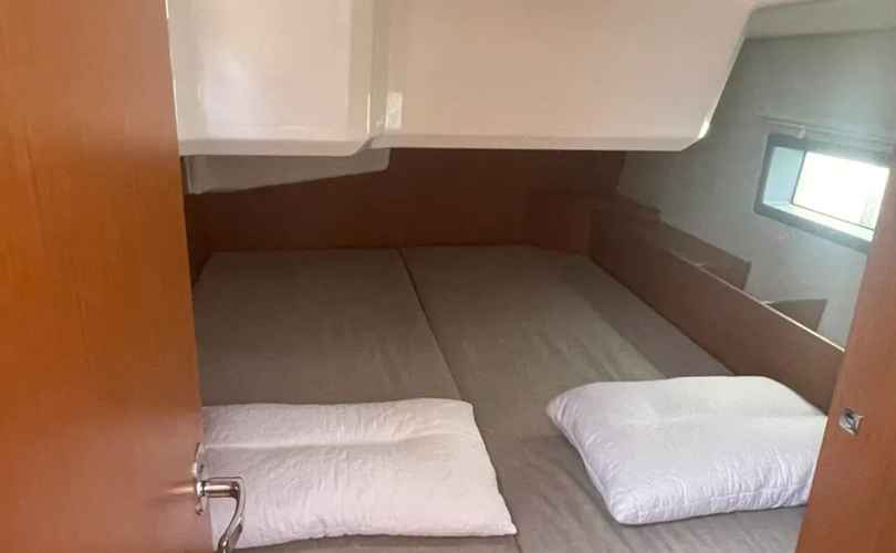 Photo Bavaria C42 (2024)