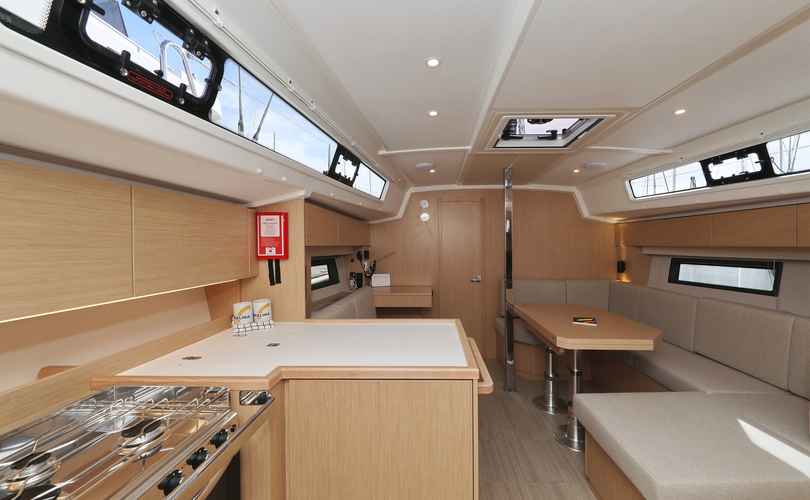 Photo Bavaria C42 (2024)