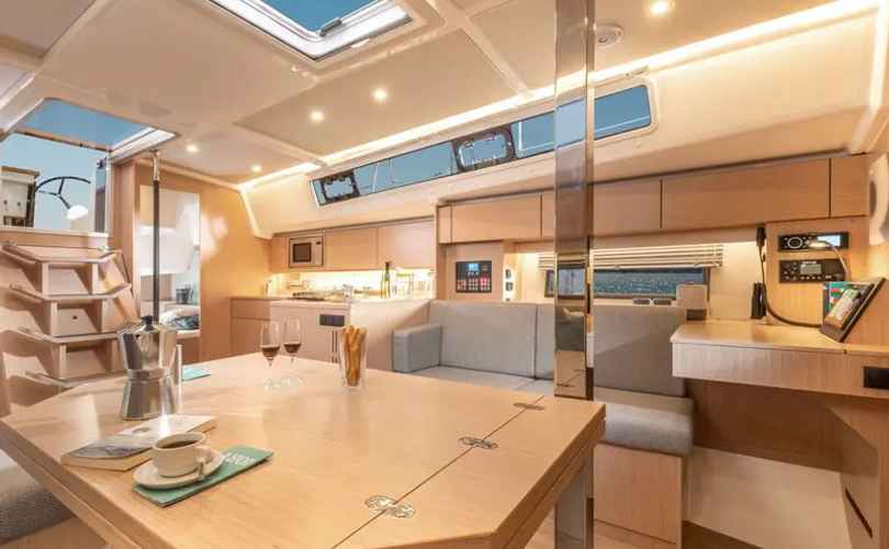 Bavaria C42