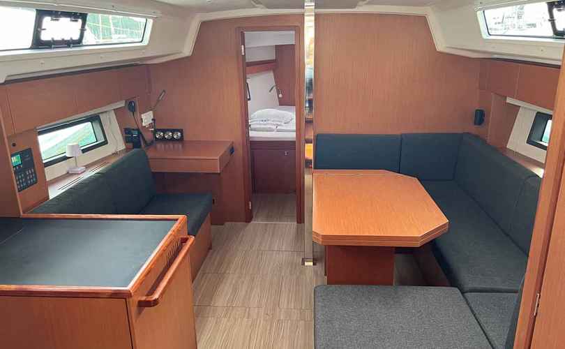 Photo Bavaria C42 (2023)